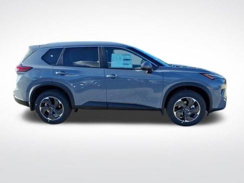 New 2026 Nissan Rogue SV w/ SV Premium Package image 8