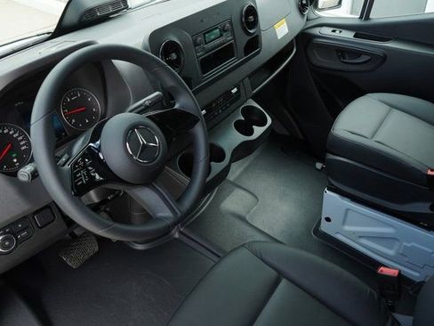 New 2025 Mercedes-Benz Sprinter 2500 image 2
