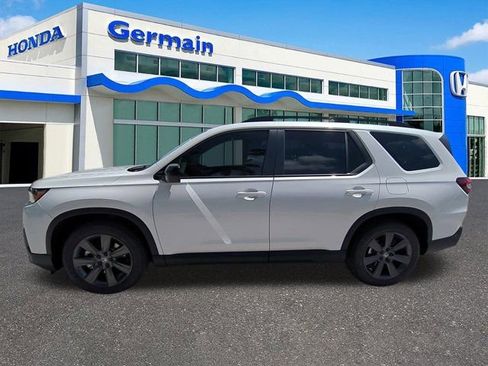 New 2026 Honda Pilot Sport image 6