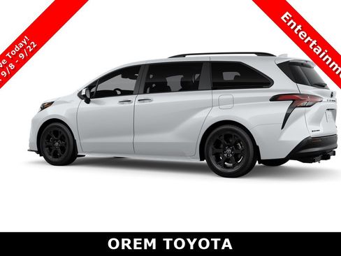 New 2026 Toyota Sienna XLE Woodland Edition AWD/4WD image 5