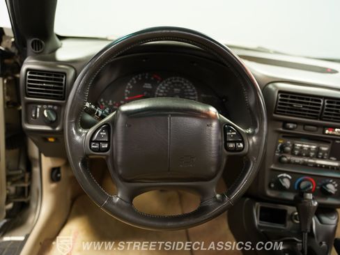 Used 2002 Chevrolet Camaro Z28 w/ SS Performance/Appearance Pkg RWD image 40