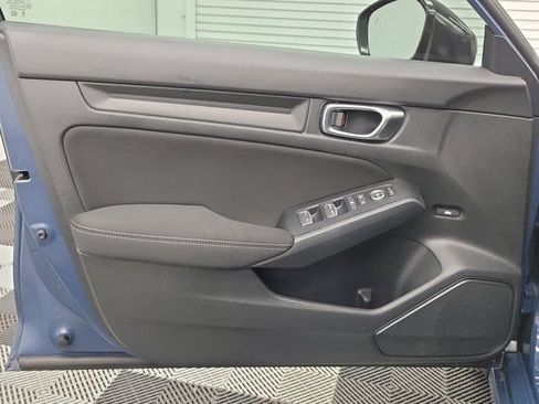 Certified 2025 Honda Civic Sport image 18