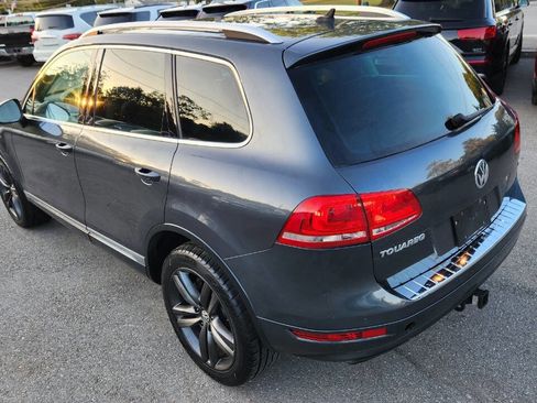 Used 2012 Volkswagen Touareg Executive image 11