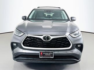 Used 2024 Toyota Highlander LE video 2