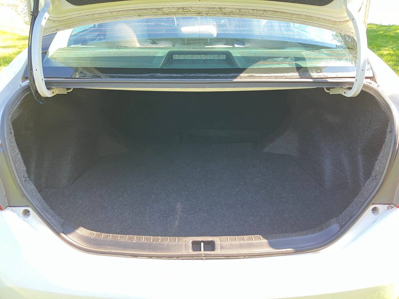 Used 2016 Toyota Corolla L FWD image 10