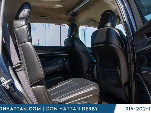 Used 2023 Jeep Grand Cherokee L Limited AWD/4WD image 22