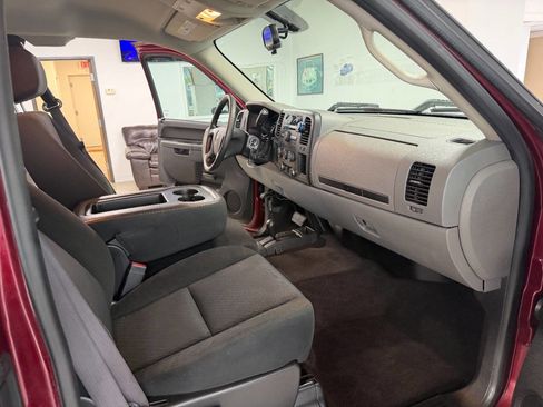 Used 2013 Chevrolet Silverado 1500 LS image 17