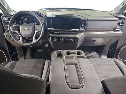 Used 2024 Chevrolet Silverado 1500 LT AWD/4WD image 11
