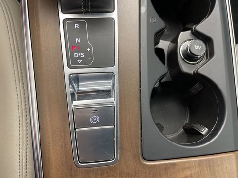 Used 2024 Audi A6 Premium Plus image 14