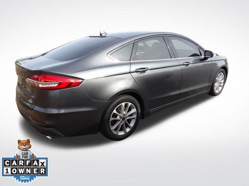 Used 2020 Ford Fusion SE image 14