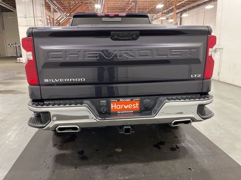 Used 2022 Chevrolet Silverado 1500 LTZ w/ LTZ Premium Package image 7