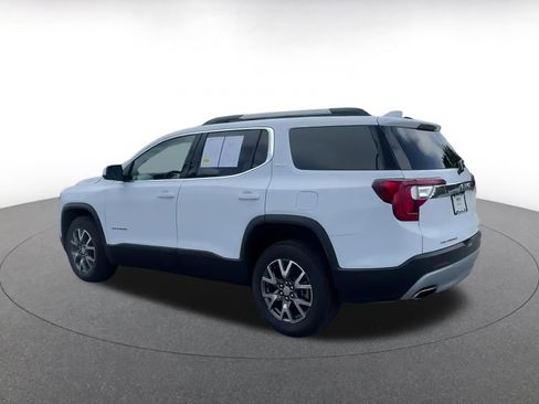 Used 2023 GMC Acadia SLT image 9