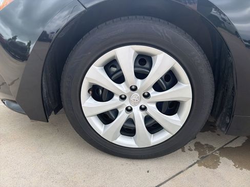 Used 2024 Toyota Corolla LE image 7