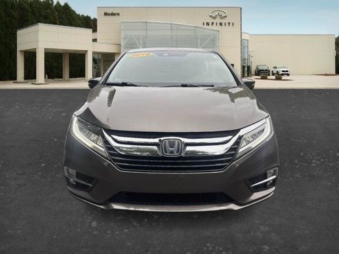 Used 2019 Honda Odyssey Touring image 2