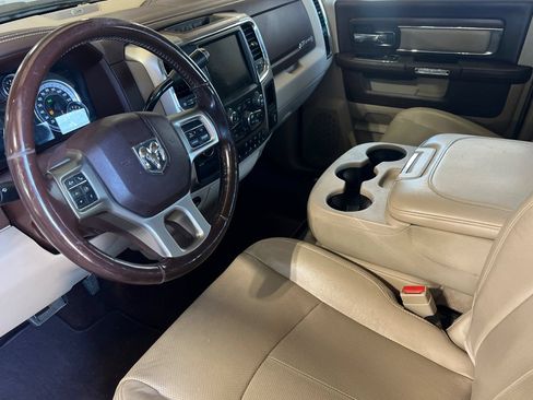 Used 2018 RAM 2500 Laramie AWD/4WD image 10