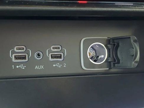 Certified 2024 Jeep Grand Cherokee Laredo AWD/4WD image 25