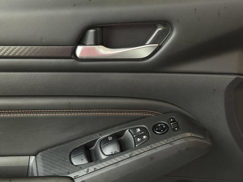 Used 2022 Nissan Altima 2.5 SR FWD image 21