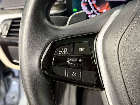 Used 2020 BMW 530i w/ Convenience Package RWD image 14
