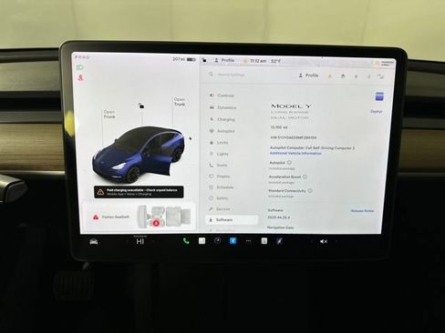 Used 2021 Tesla Model Y Long Range image 22