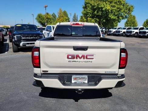 New 2026 GMC Canyon Elevation w/ Convenience Package image 9