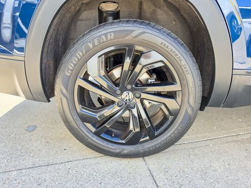Certified 2022 Volkswagen Atlas SE AWD/4WD image 9