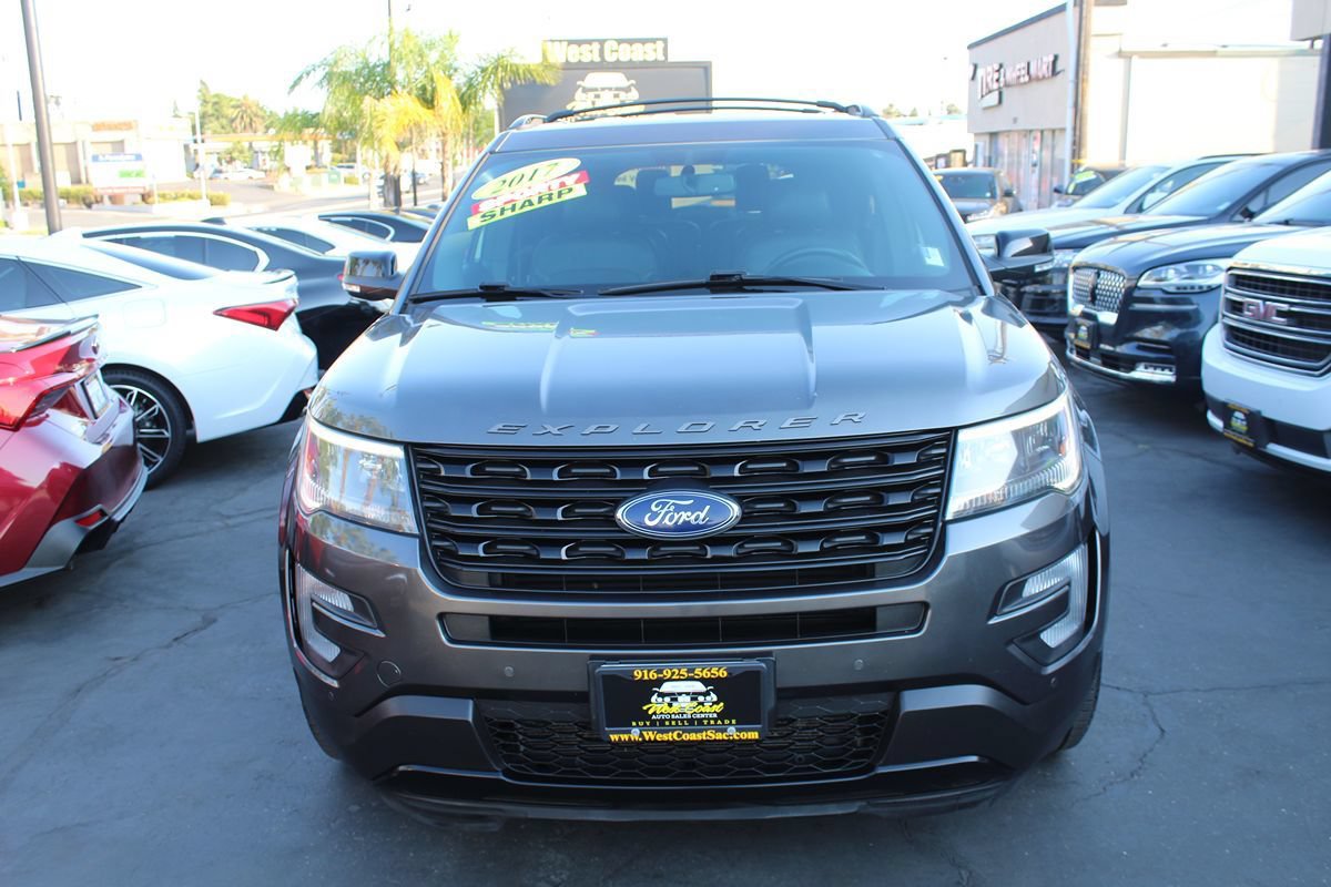 Used 2017 Ford Explorer Sport AWD/4WD image 3