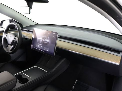 Used 2023 Tesla Model Y Performance AWD/4WD image 29