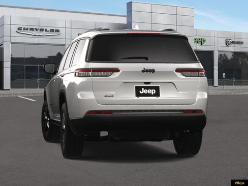 New 2025 Jeep Grand Cherokee L Altitude image 13