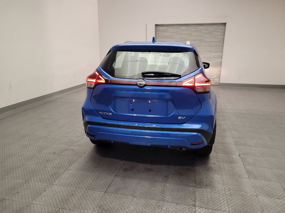 Used 2023 Nissan Kicks SV FWD image 7