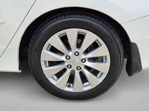 Used 2013 Honda Accord Touring image 25
