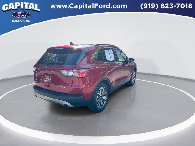 Certified 2020 Ford Escape Titanium FWD image 8