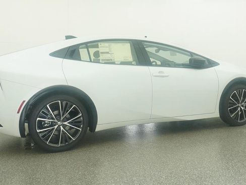 New 2027 Toyota Prius Limited FWD image 15