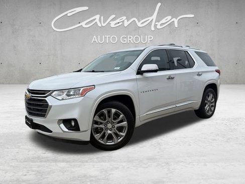 Used 2018 Chevrolet Traverse Premier w/ Driver Confidence II Package FWD image 1
