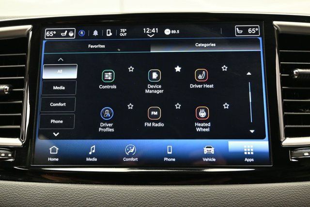 Certified 2024 Chrysler Pacifica Touring-L FWD image 43