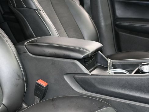 Used 2025 Jeep Grand Cherokee Altitude RWD image 28