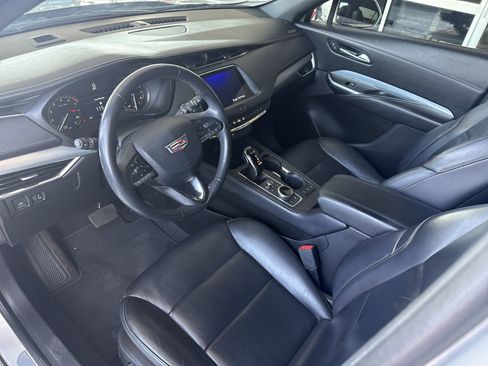 Used 2020 Cadillac XT4 Premium Luxury AWD/4WD image 17