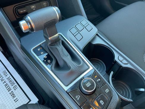 Certified 2024 Kia Sportage LX image 18