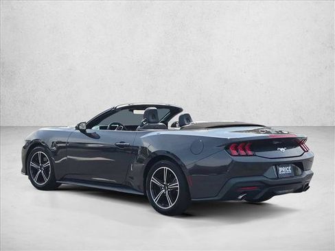 Used 2024 Ford Mustang Convertible RWD image 8