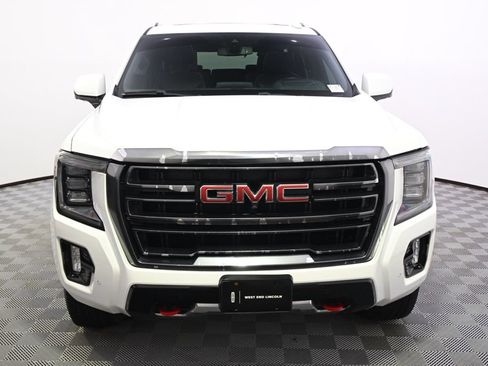 Used 2021 GMC Yukon AT4 w/ Rear Media and Nav Package AWD/4WD image 10
