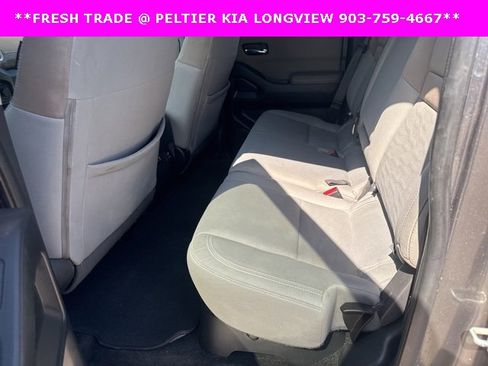 Used 2022 Nissan Frontier SV image 14