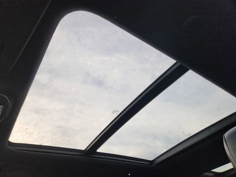 Used 2022 Jeep Wagoneer Series III w/ Premium Group I image 28