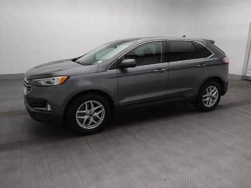 Used 2021 Ford Edge SEL w/ Convenience Package image 2