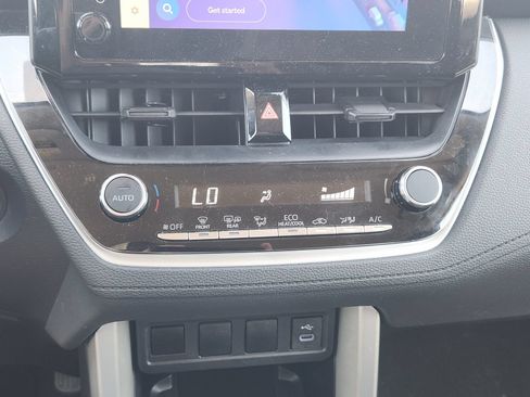 Used 2024 Toyota Corolla Cross LE FWD image 22