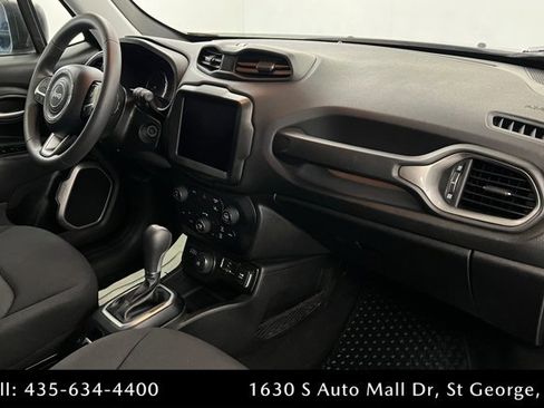 Used 2023 Jeep Renegade Latitude image 24