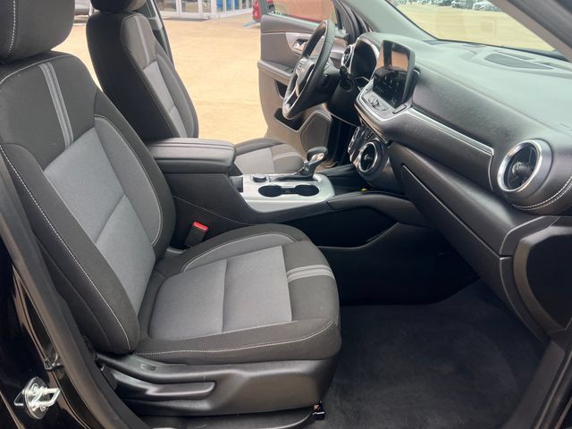 Used 2025 Chevrolet Blazer LT AWD/4WD image 13