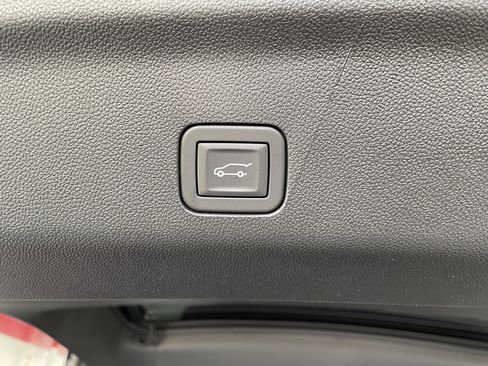 New 2026 GMC Yukon XL Denali w/ Sun & Power Step Package image 11