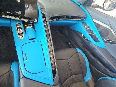 Used 2024 Chevrolet Corvette Stingray Premium Cpe w/ Z51 Performance Package image 32