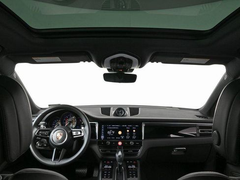 Certified 2026 Porsche Macan Turbo AWD/4WD image 19