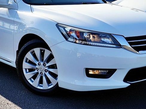 Used 2015 Honda Accord EX image 4
