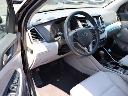 Used 2018 Hyundai Tucson SEL FWD image 4